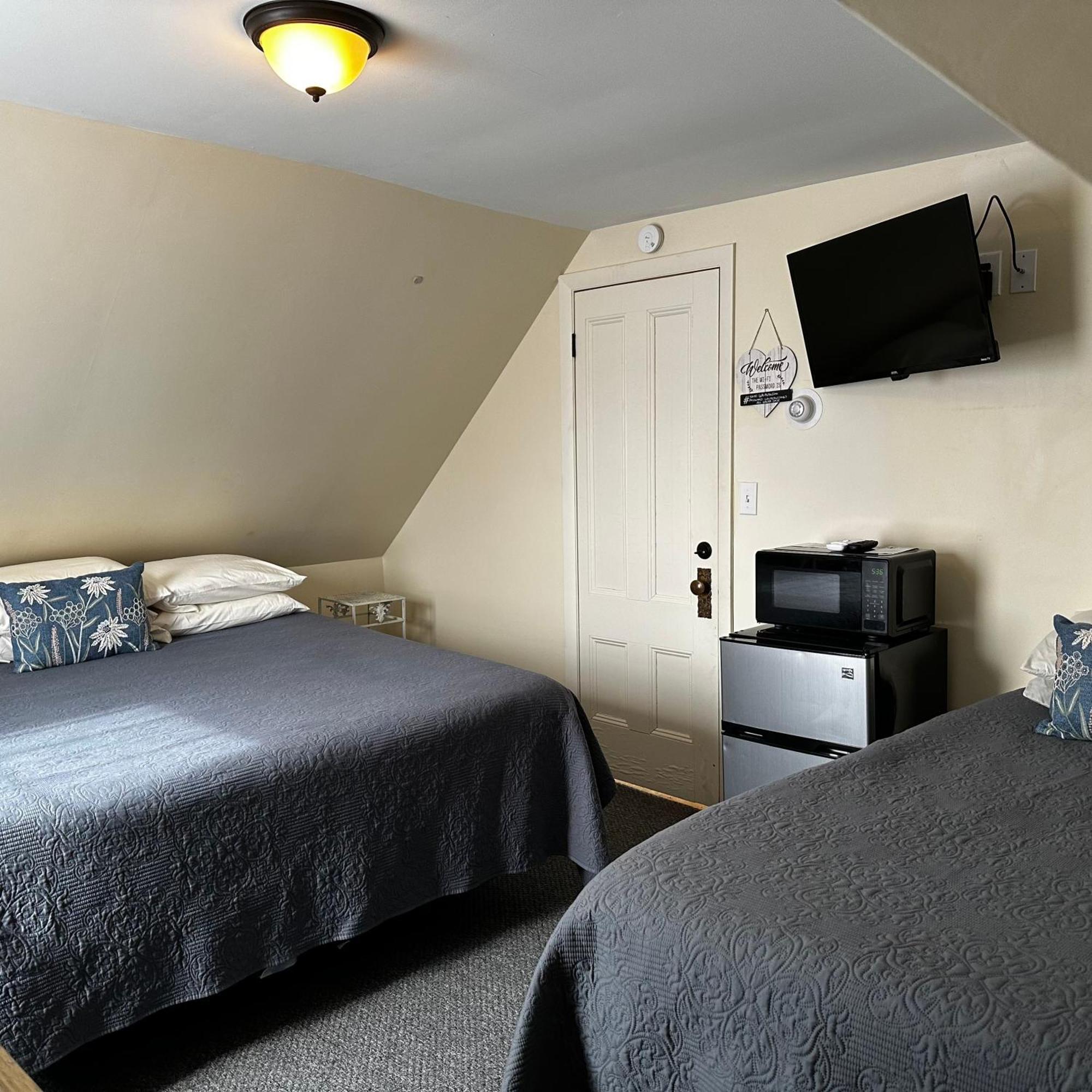 The Whitetail Inn And Suites- Линкольн Экстерьер фото